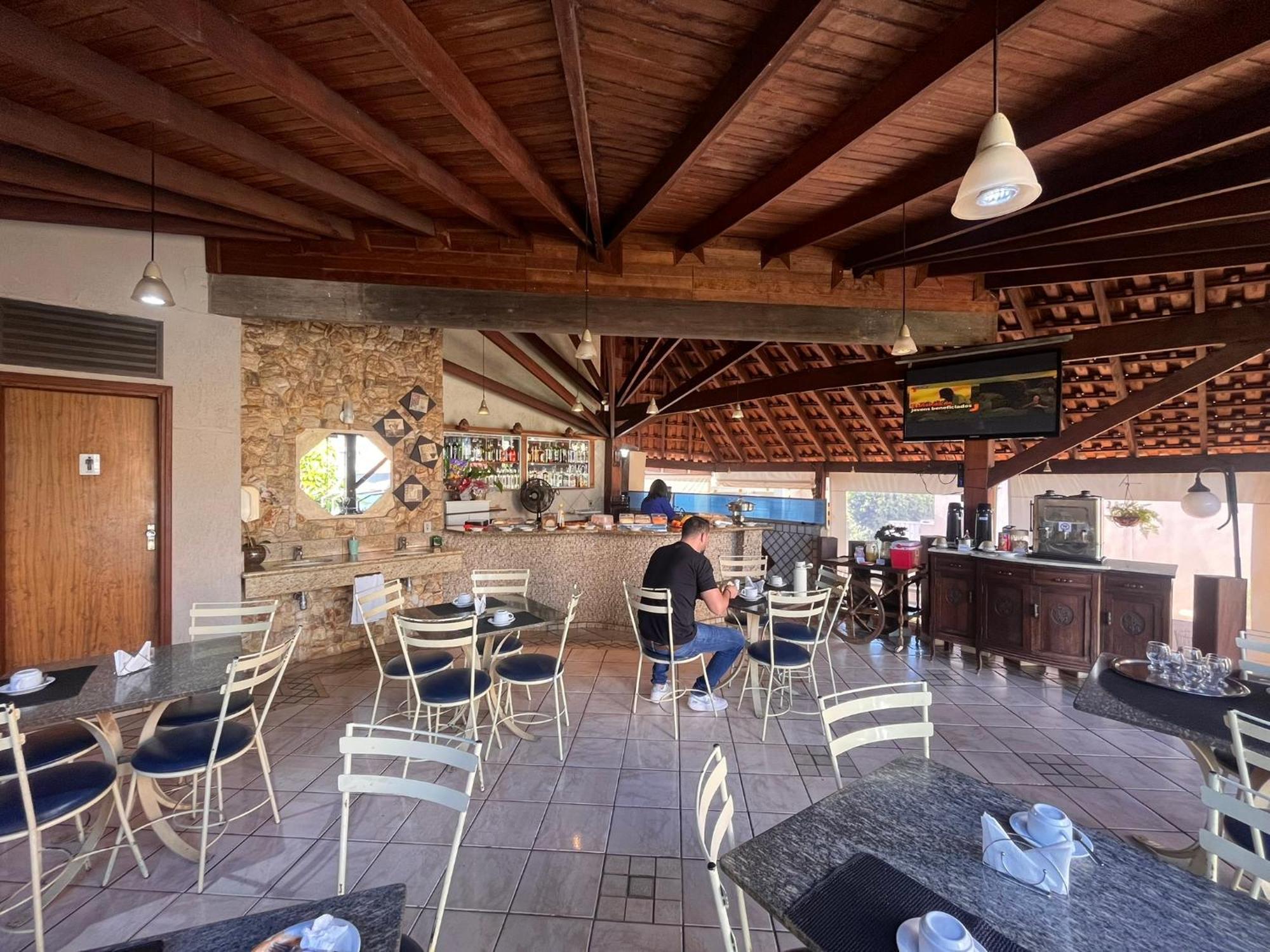 Hotel Nações Plaza