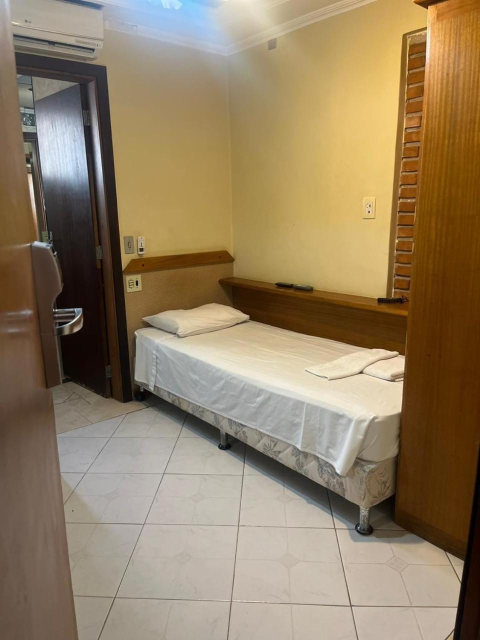 Nacoes Plaza Hotel 3*
